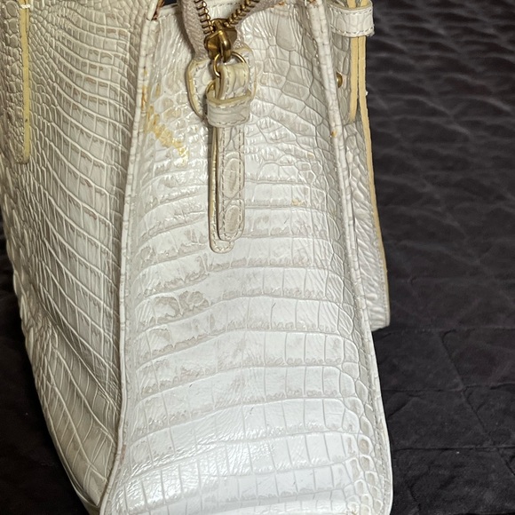 X sold x Brahmin handbag EUC Oyster color - Picture 7 of 12